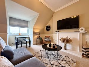 Photo 7- click for photo gallery